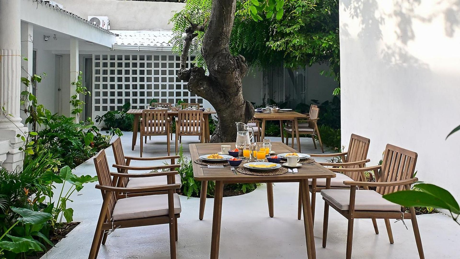 Cabrero House Boutique *